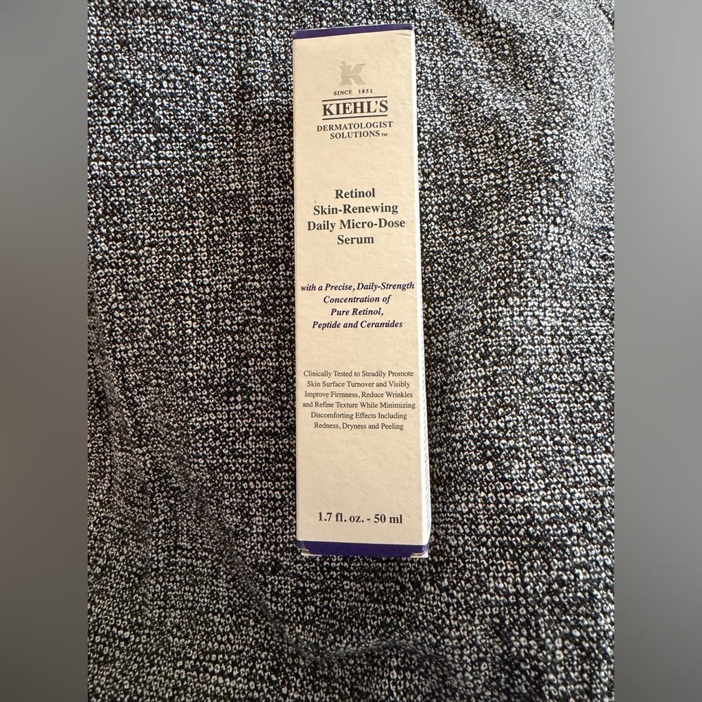 Kiehl’s Retinol Skin Renewing Daily Micro Dose Serum